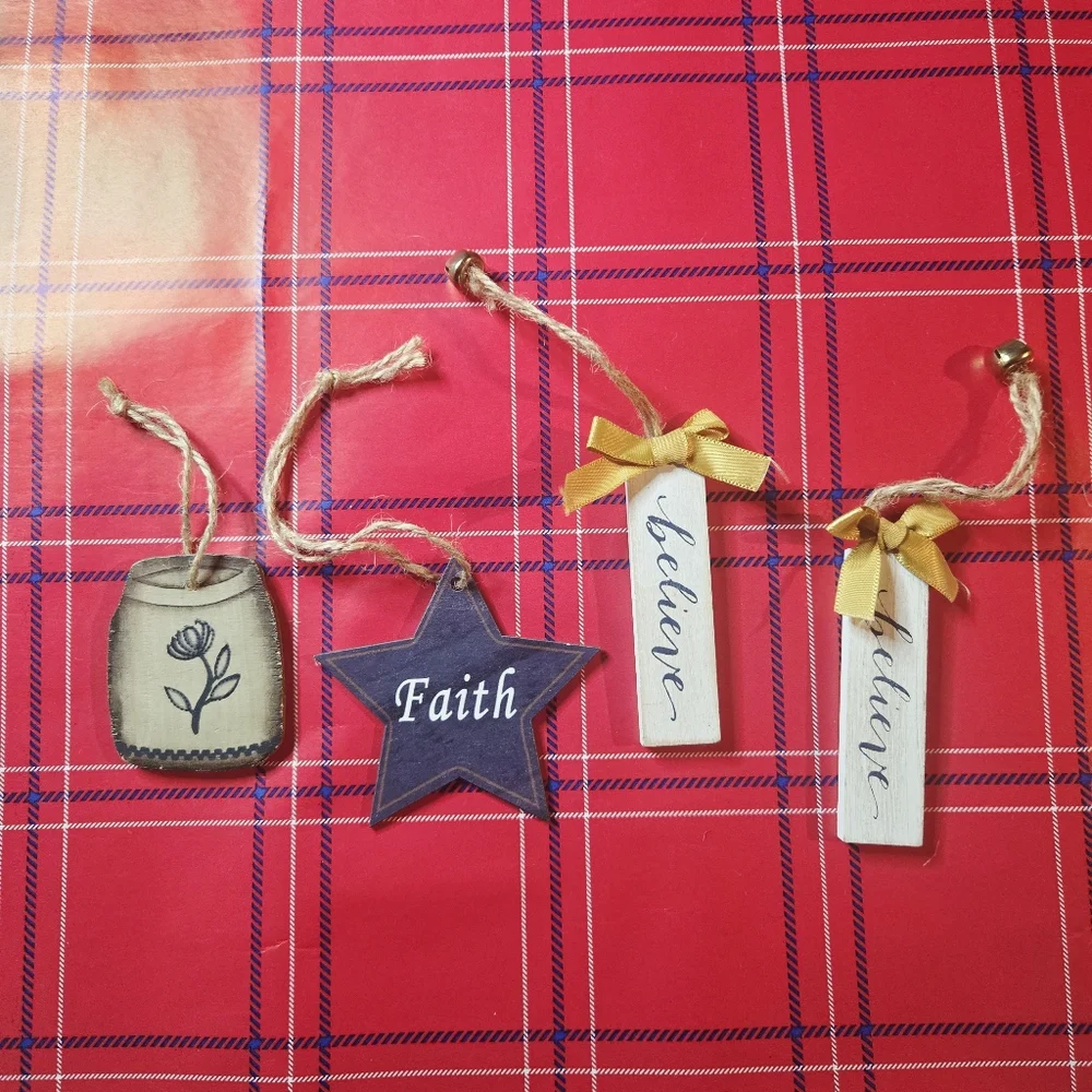 Holiday Ornament Set